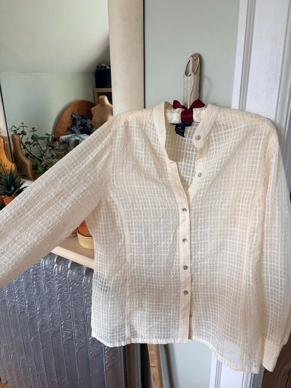 Jones New York Signature Textured Lightweight Button Down Blouse Seashell Button
